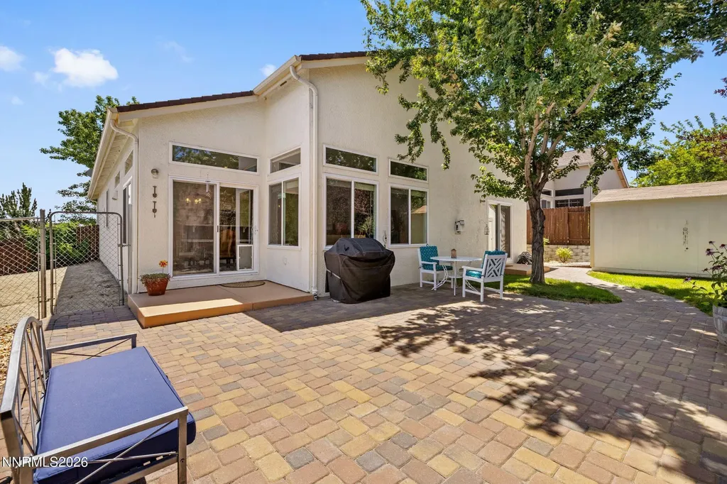 1064 Ridgefield Carson City NV 89706