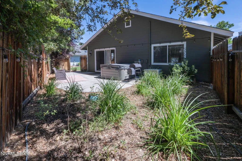 1760 Fox Glove Court Minden NV 89423