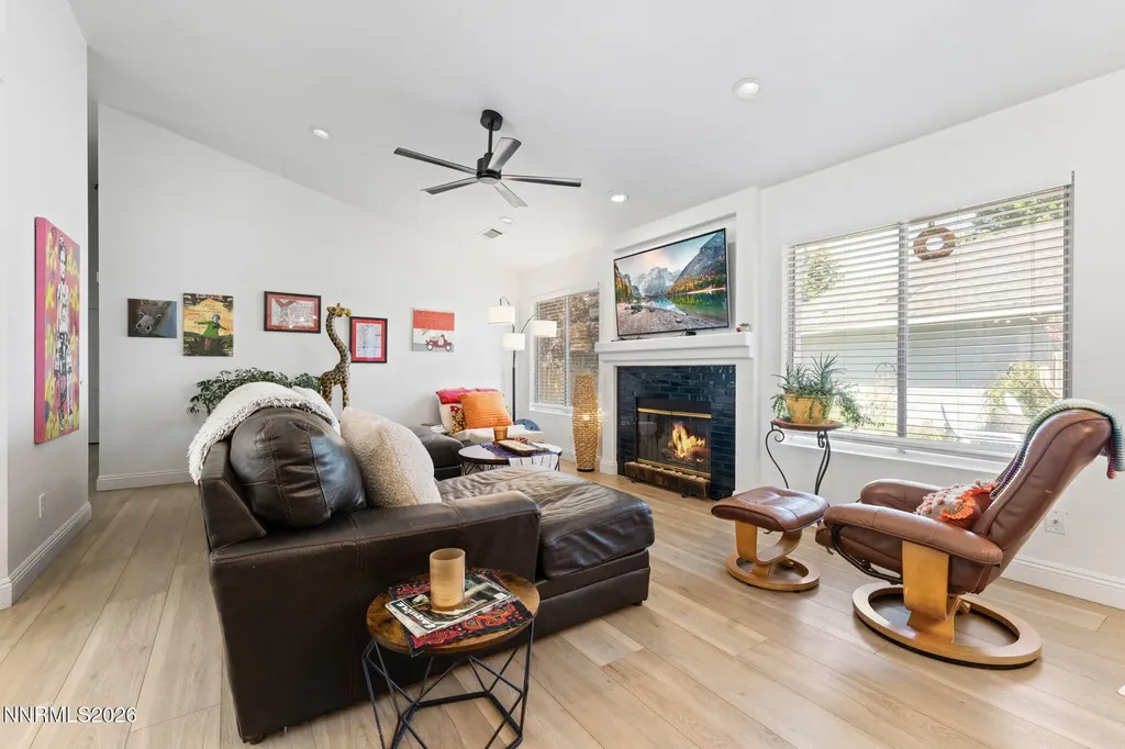 1760 Fox Glove Court Minden NV 89423