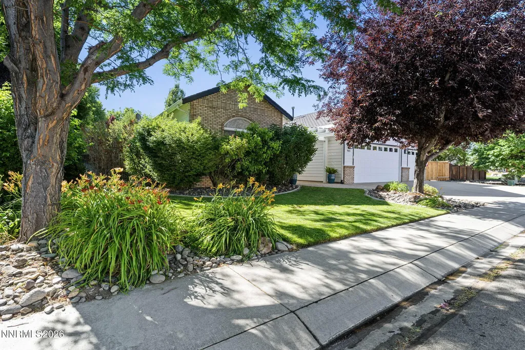 965 Springfield Gardnerville NV 89460