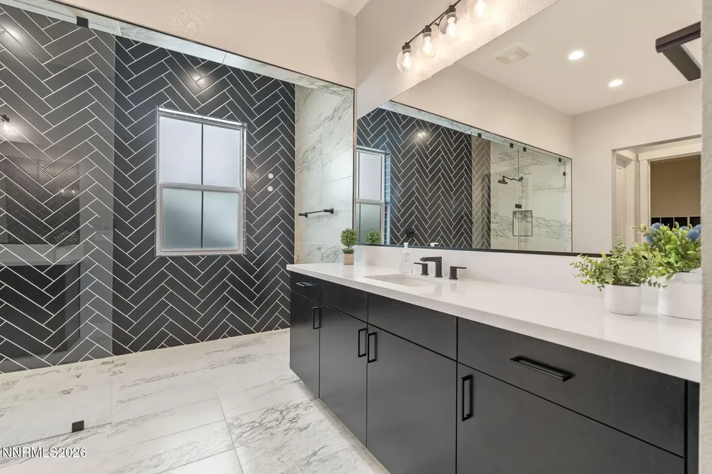 5418 Side Saddle Reno NV 89511