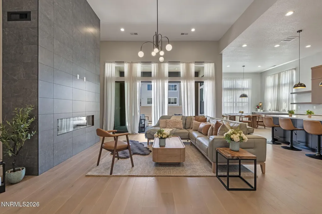 5418 Side Saddle Reno NV 89511