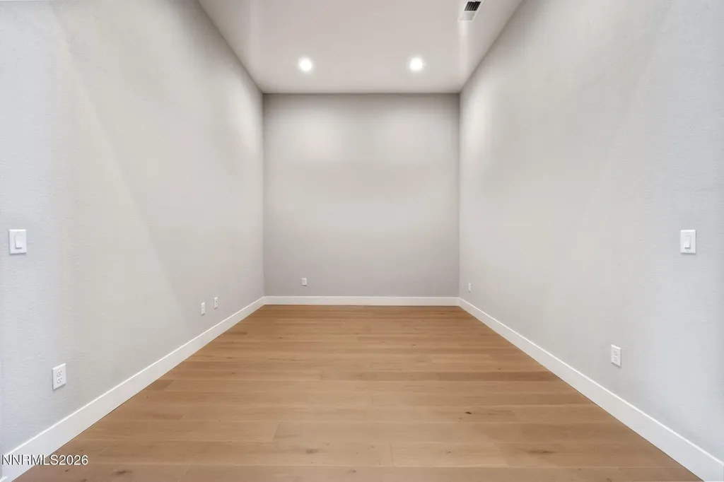 5418 Side Saddle Reno NV 89511