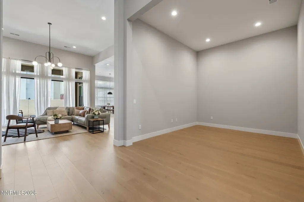 5418 Side Saddle Reno NV 89511