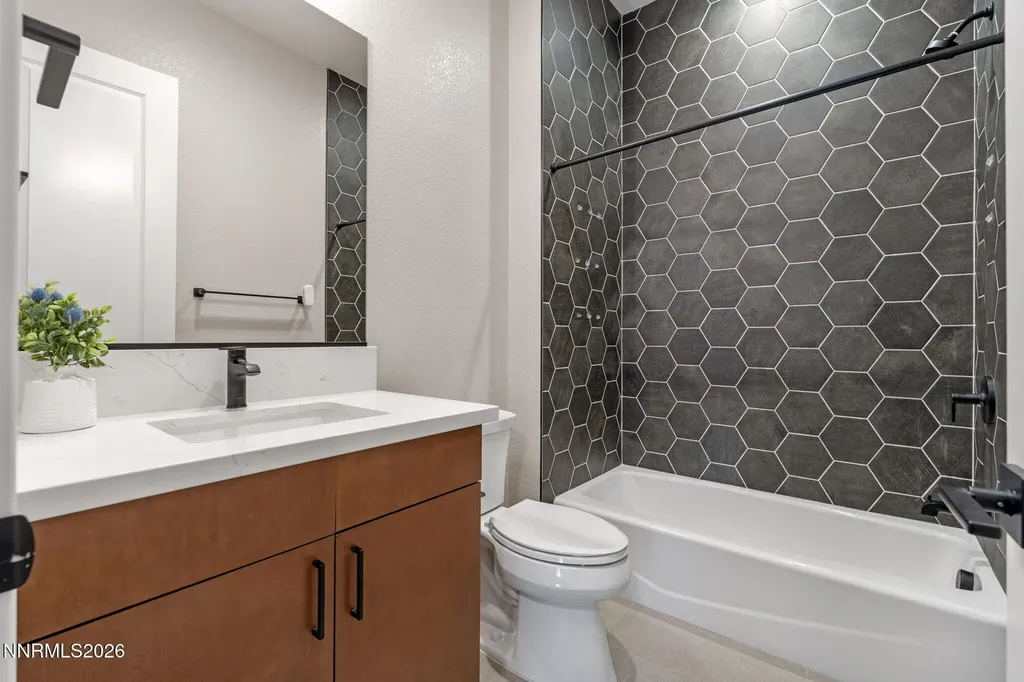 5418 Side Saddle Reno NV 89511
