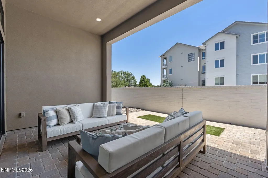 5418 Side Saddle Reno NV 89511