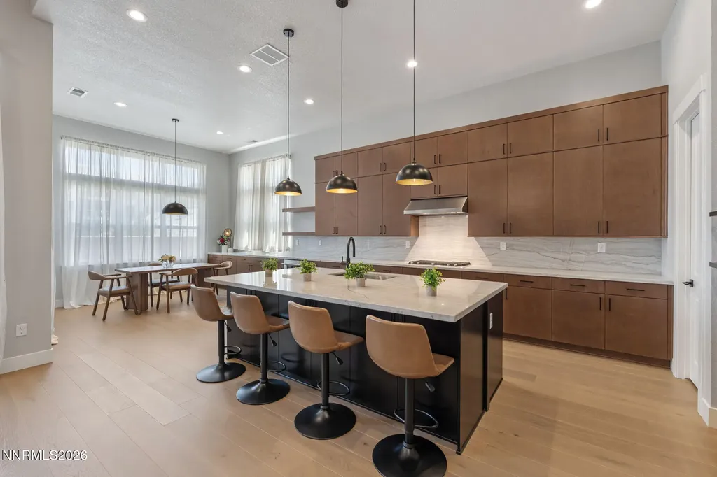 5418 Side Saddle Reno NV 89511