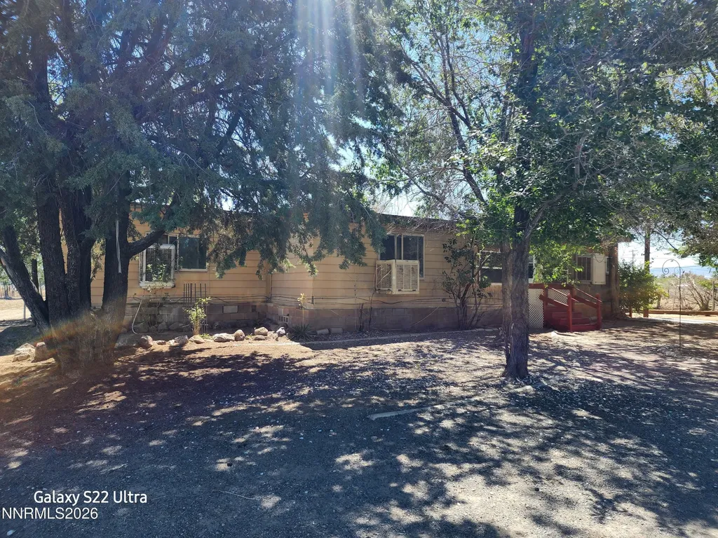 3660 Cypress Silver Springs NV 89429