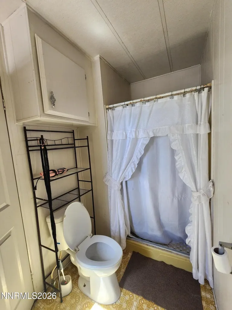 3660 Cypress Silver Springs NV 89429