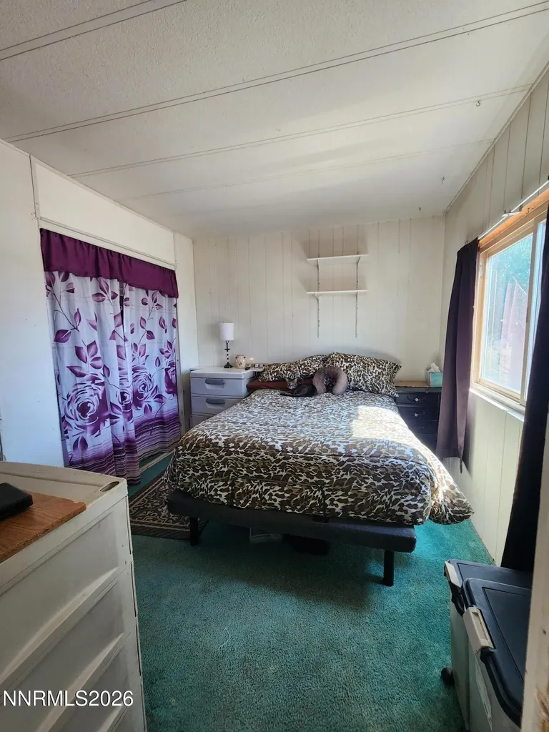 3660 Cypress Silver Springs NV 89429
