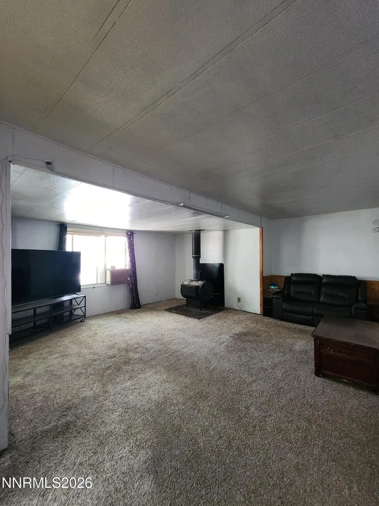 3660 Cypress Silver Springs NV 89429