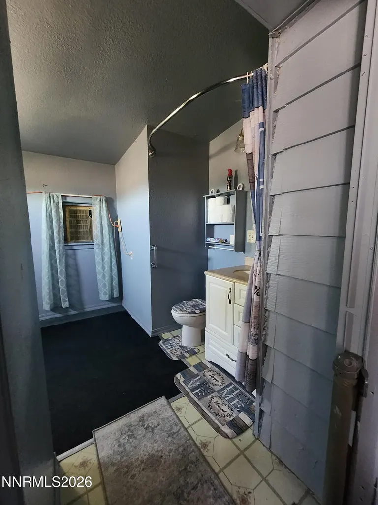 3660 Cypress Silver Springs NV 89429
