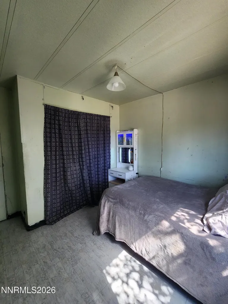 3660 Cypress Silver Springs NV 89429