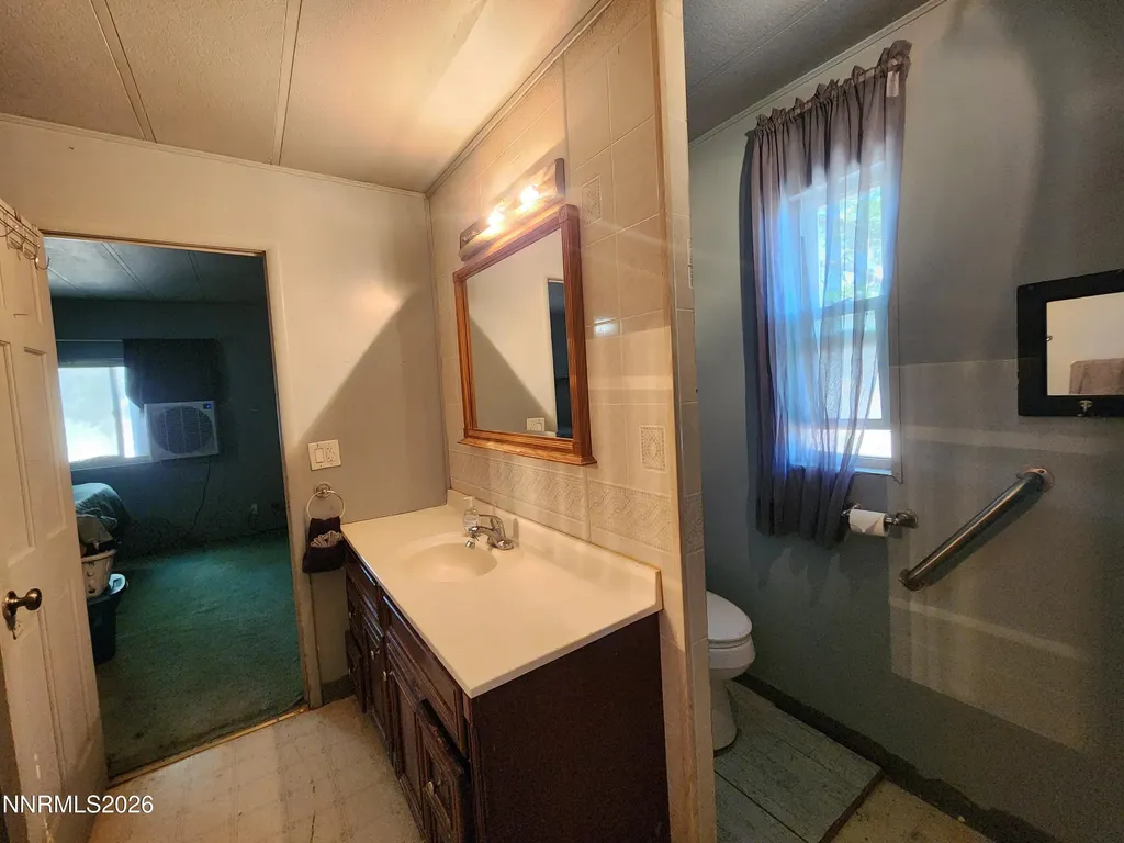 3660 Cypress Silver Springs NV 89429