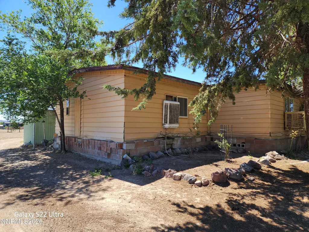 3660 Cypress Silver Springs NV 89429