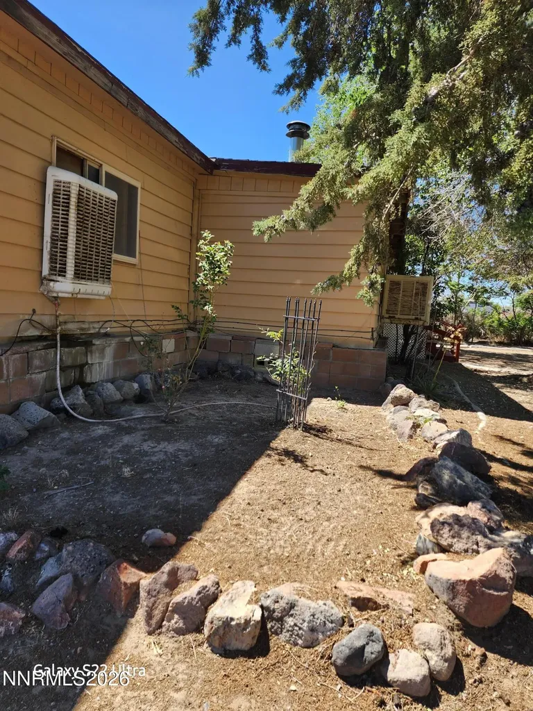 3660 Cypress Silver Springs NV 89429