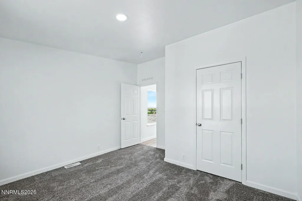 5285 Allegre Fallon NV 89406