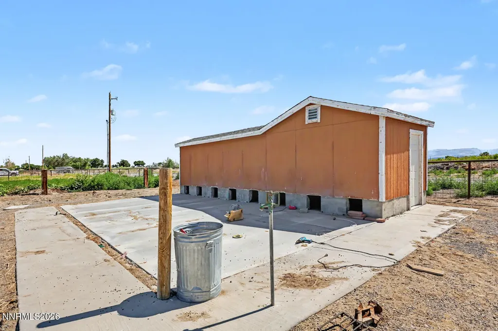 5285 Allegre Fallon NV 89406