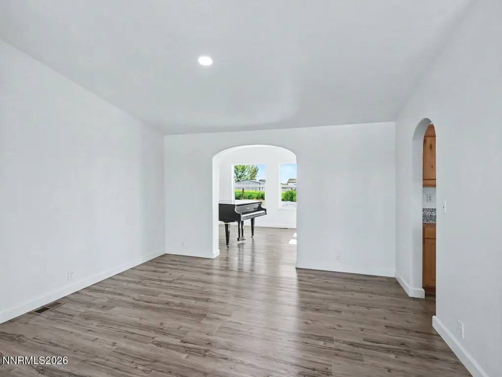 5285 Allegre Fallon NV 89406