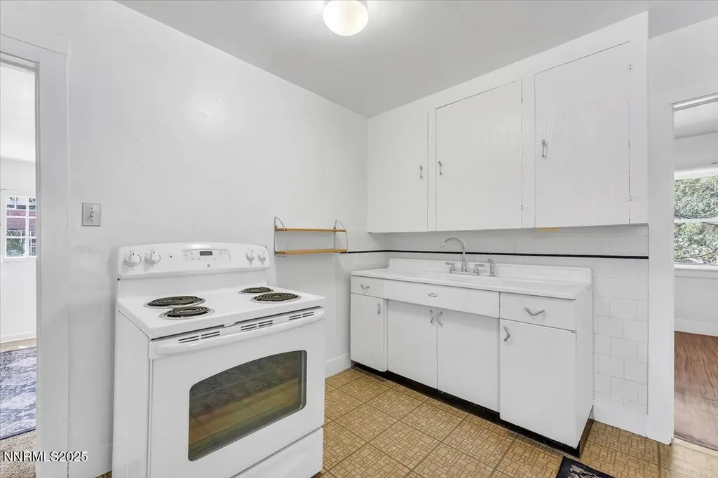 1145 Seminary Reno NV 89503