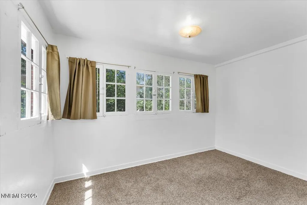1145 Seminary Reno NV 89503