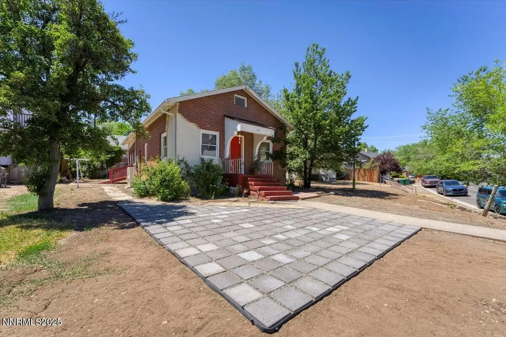 1145 Seminary Reno NV 89503