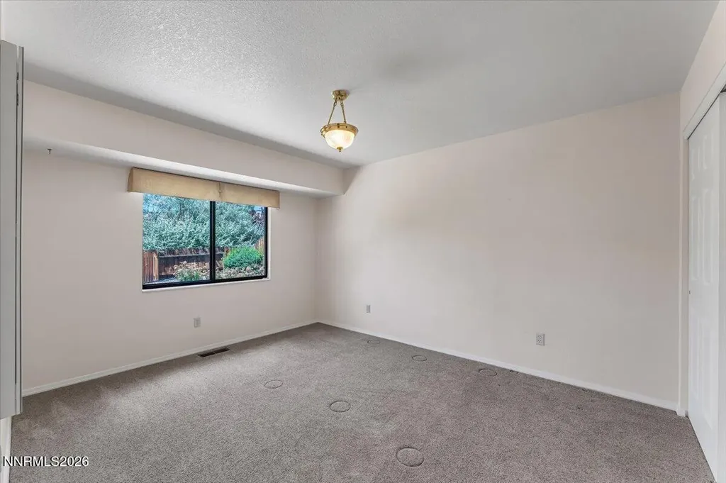 5191 Palo Alto Sparks NV 89436