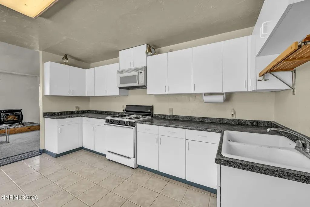 3490 Dry Lake Reno NV 89521