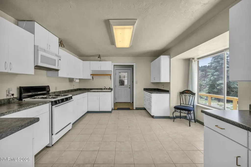 3490 Dry Lake Reno NV 89521