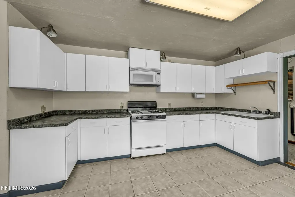 3490 Dry Lake Reno NV 89521