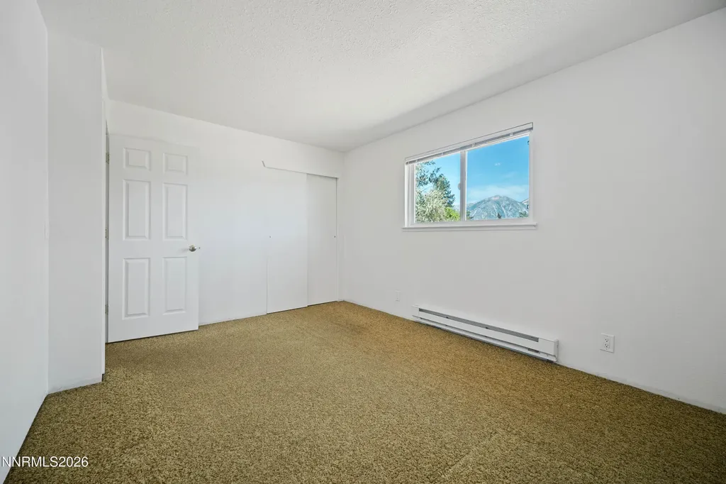 1442 Topaz Gardnerville NV 89460