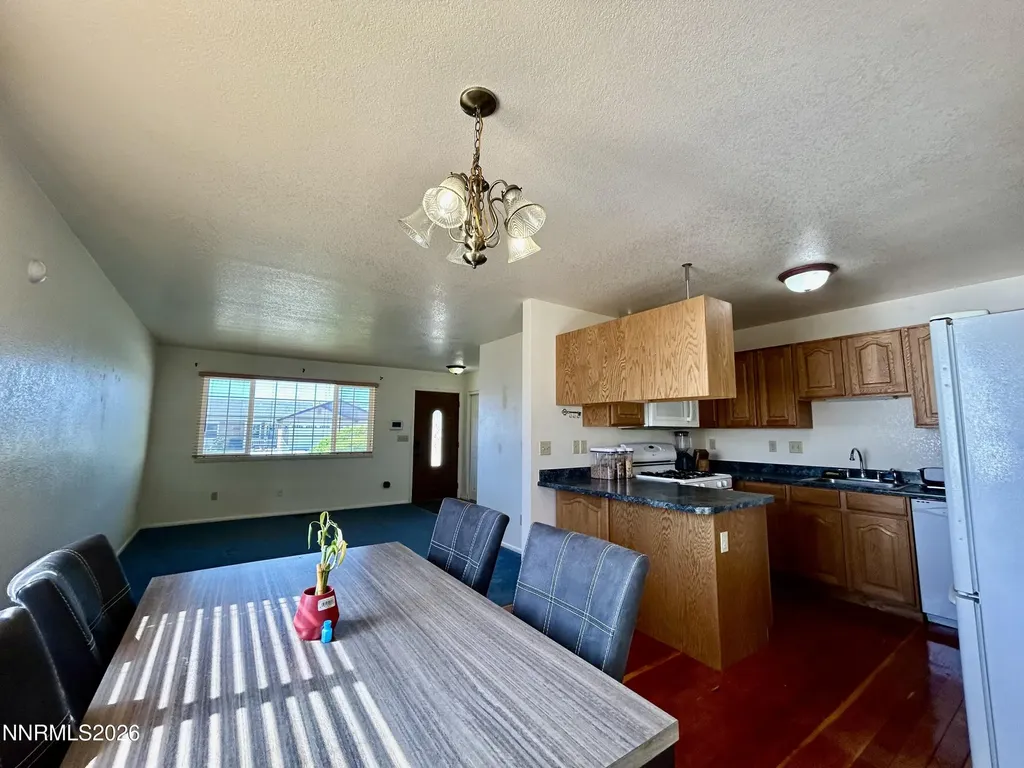 630 Ross Winnemucca NV 89445