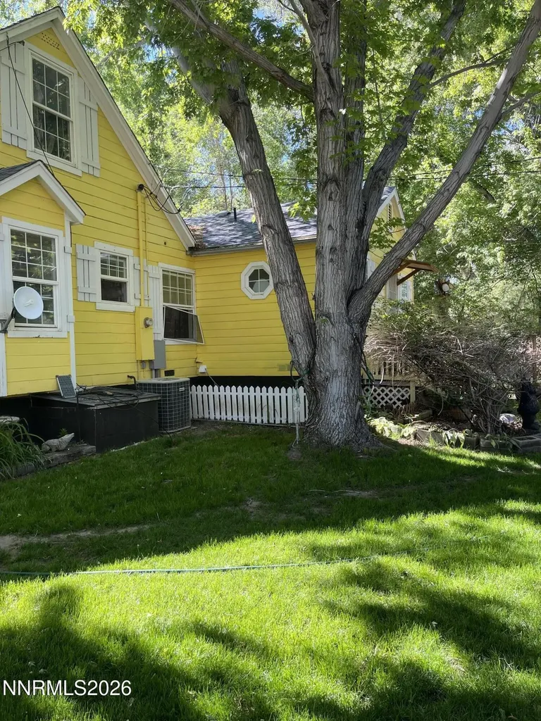 834 Bridge Yerington NV 89447