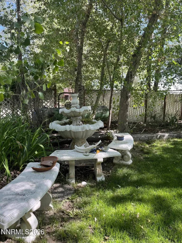 834 Bridge Yerington NV 89447