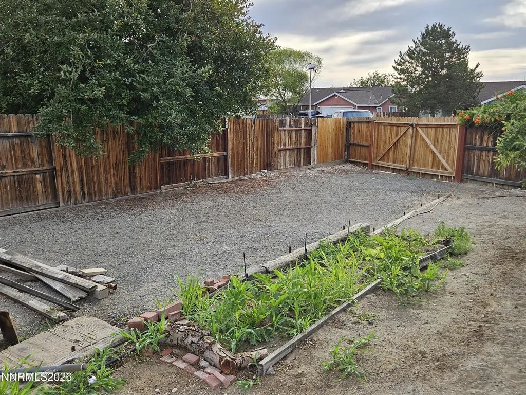 342 Garden Fernley NV 89408