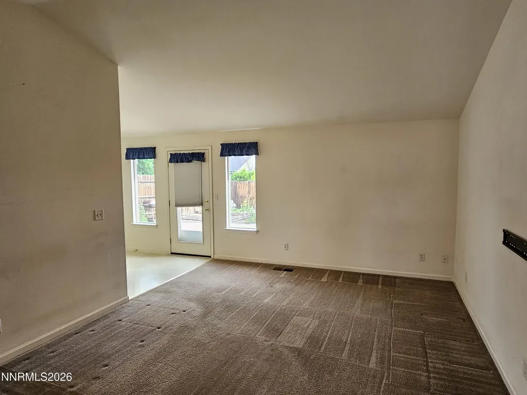 342 Garden Fernley NV 89408