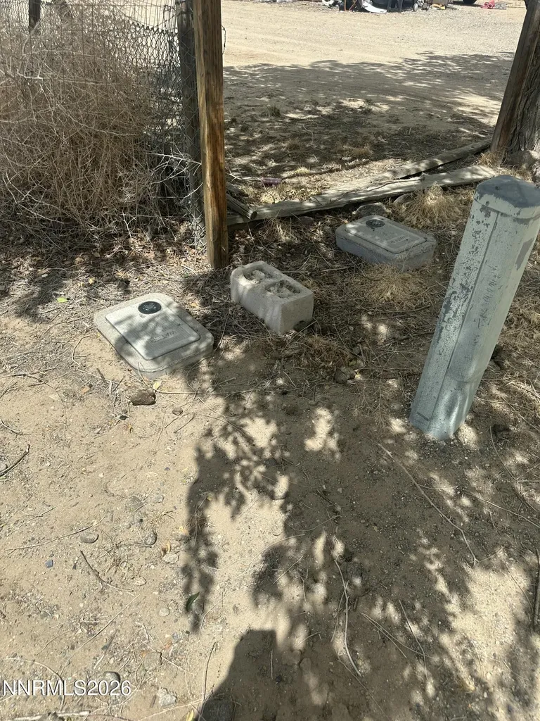 3907 Ardmore Silver Springs NV 89429