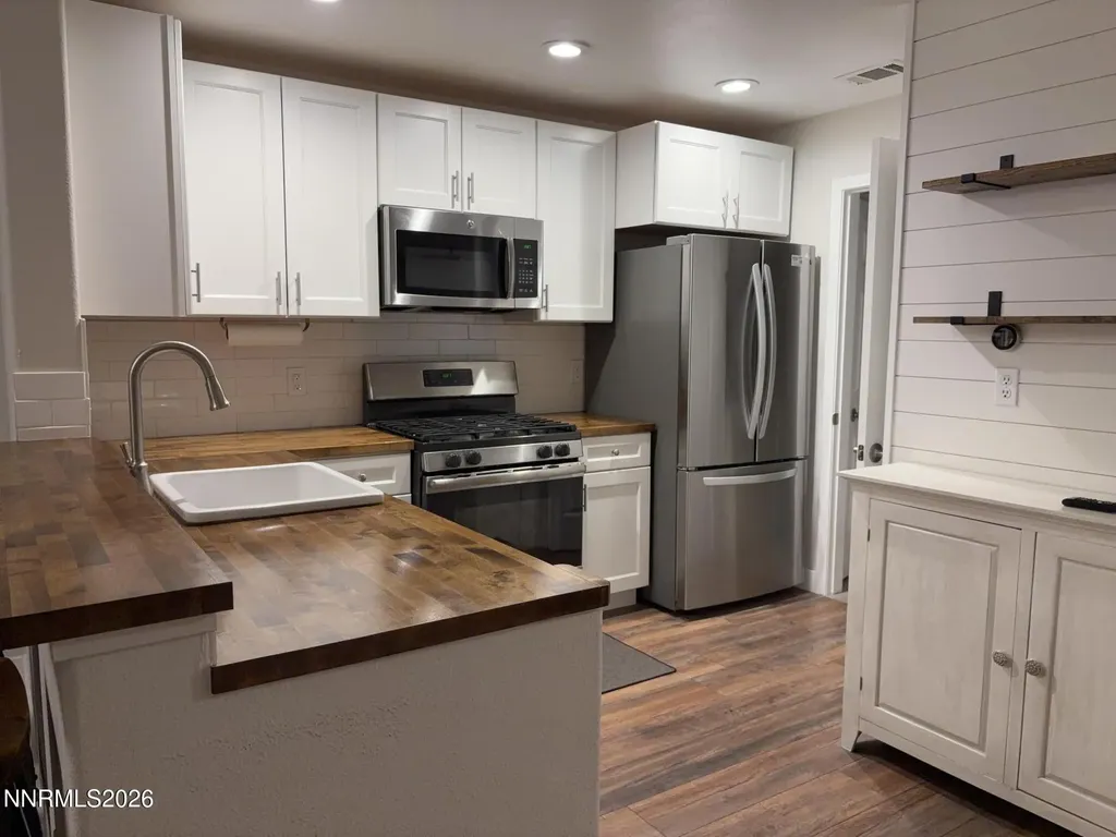 900 Meadows Reno NV 89521
