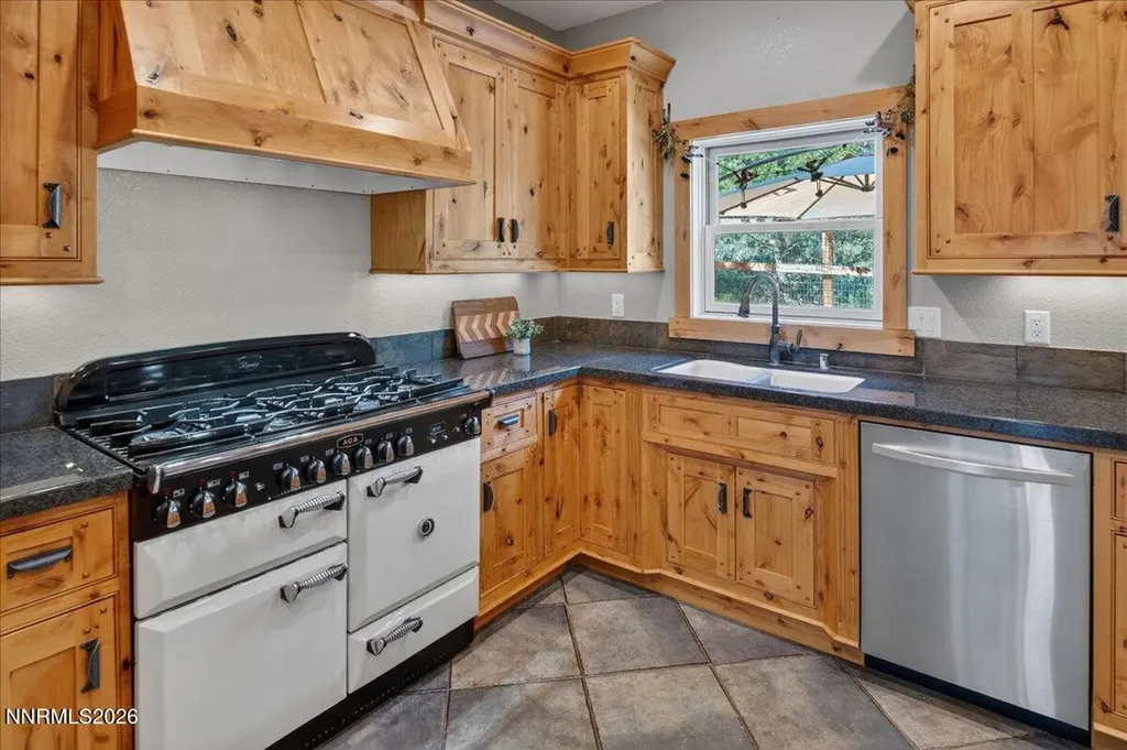 16925 Mt Rose Reno NV 89511