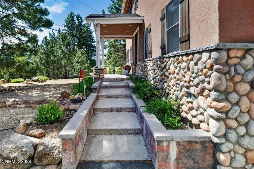 16925 Mt Rose Reno NV 89511