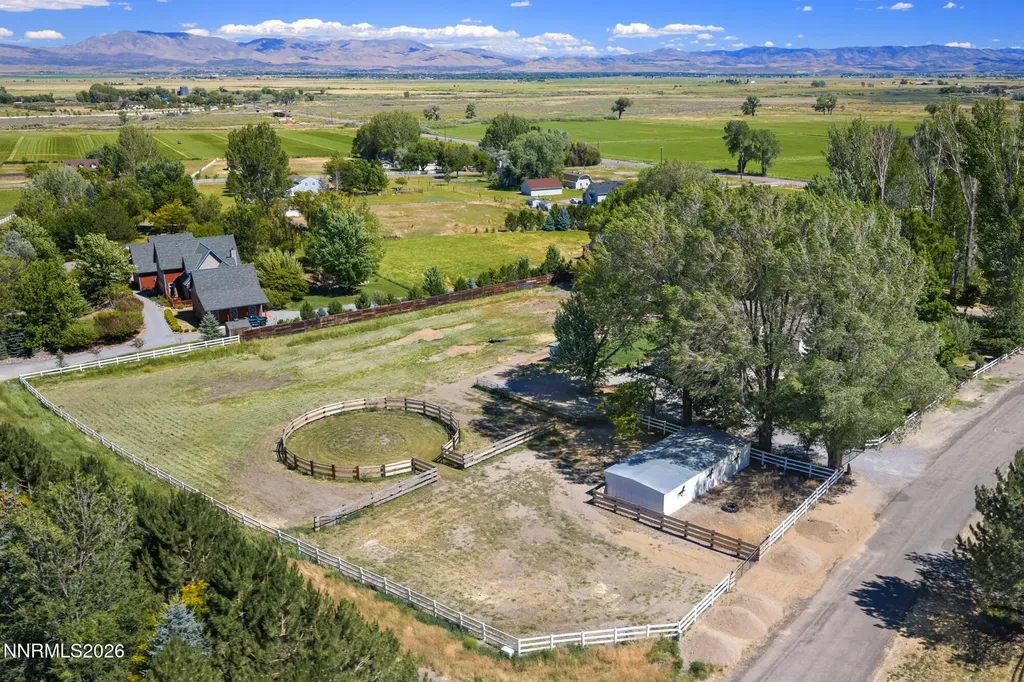 2241 Pioneer Genoa NV 89411
