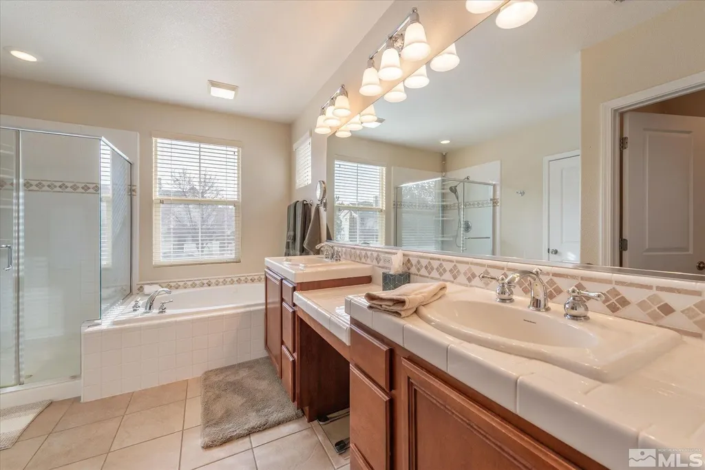 1647 Lone Oak Reno NV 89523