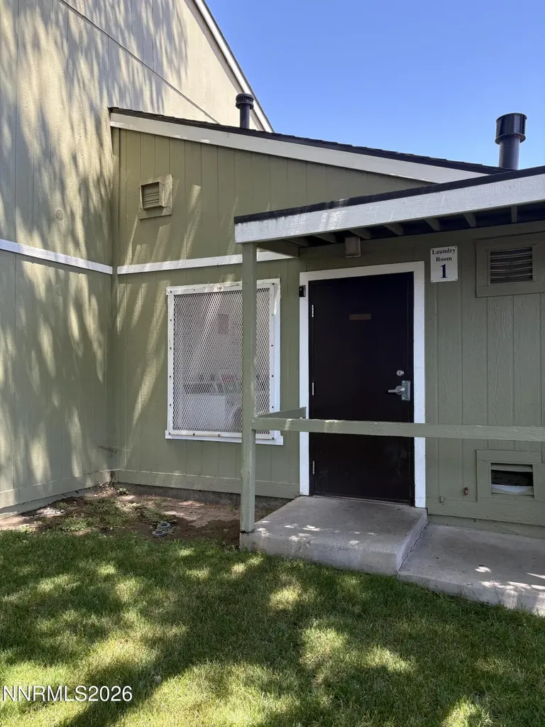 4608 Neil Reno NV 89502