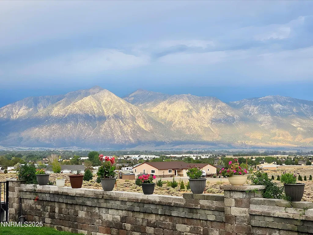 1281 Jo Gardnerville NV 89410
