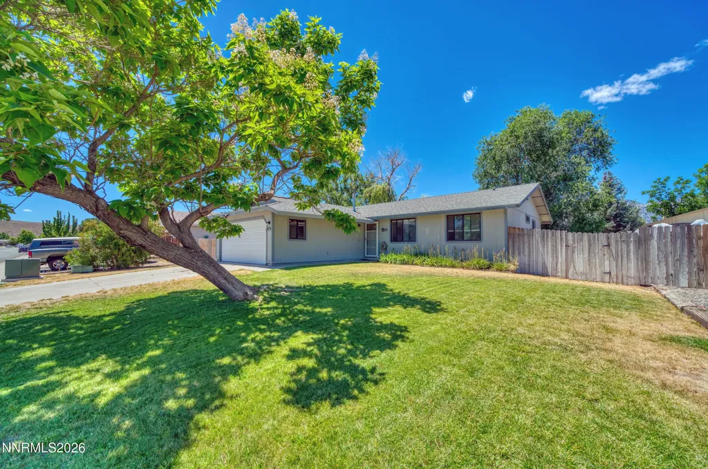 674 Bluerock Gardnerville NV 89460