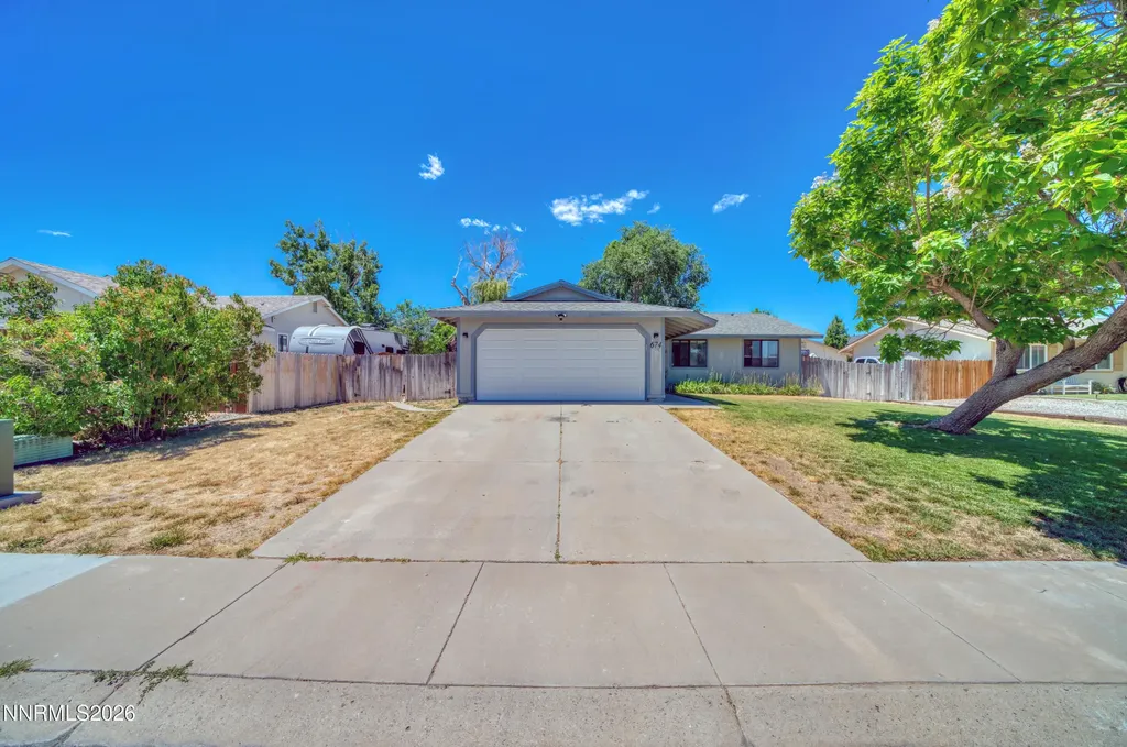 674 Bluerock Gardnerville NV 89460