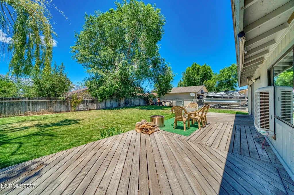 674 Bluerock Gardnerville NV 89460