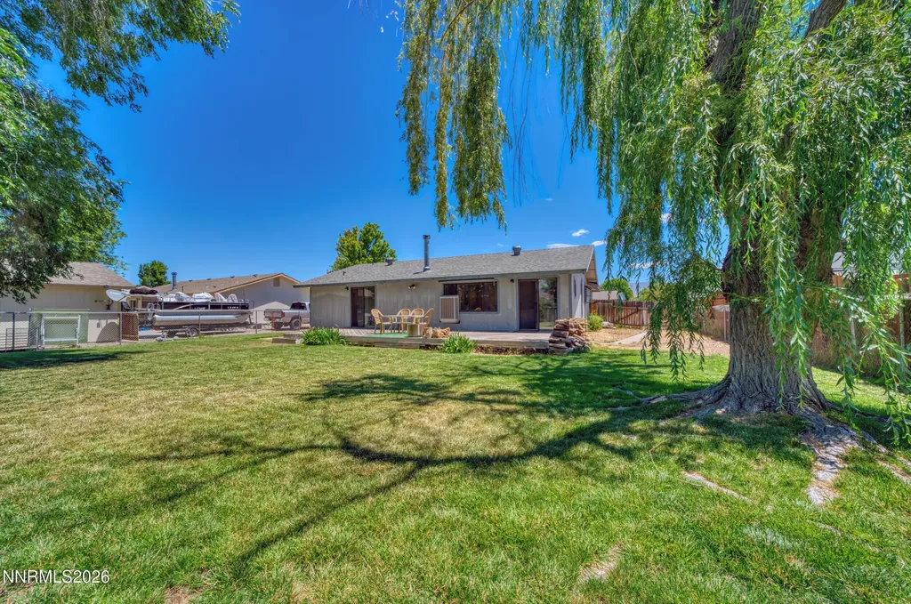 674 Bluerock Gardnerville NV 89460