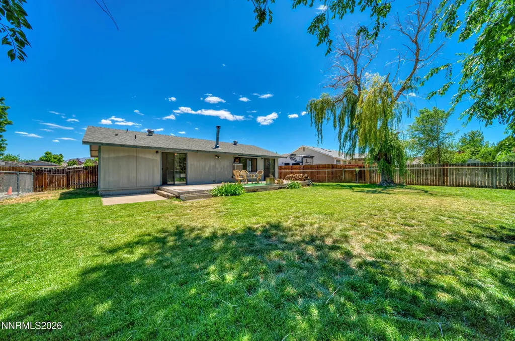 674 Bluerock Gardnerville NV 89460