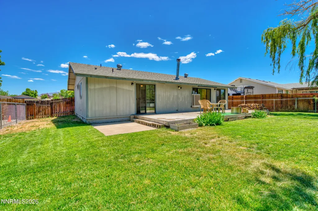 674 Bluerock Gardnerville NV 89460